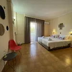 Cosy Urban Living Hotel